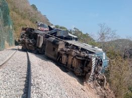 Cuarenta días después, la FGR da cita a víctima del descarrilamiento del Tren Interoceánico