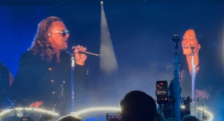 “Oye mi amor”, la sorpresa de Dua Lipa a dúo con Fher de Maná en su segunda fecha en México (Video)