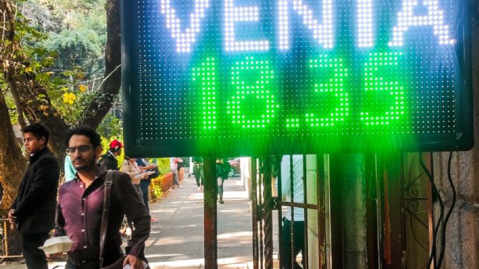 Impuesto a remesas no frenará envíos; el 85% de los mexicanos en EU puede esquivar el cobro: Zapp