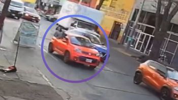 Intento de secuestro en Naucalpan moviliza a locatarios tras escuchar gritos (VIDEO)