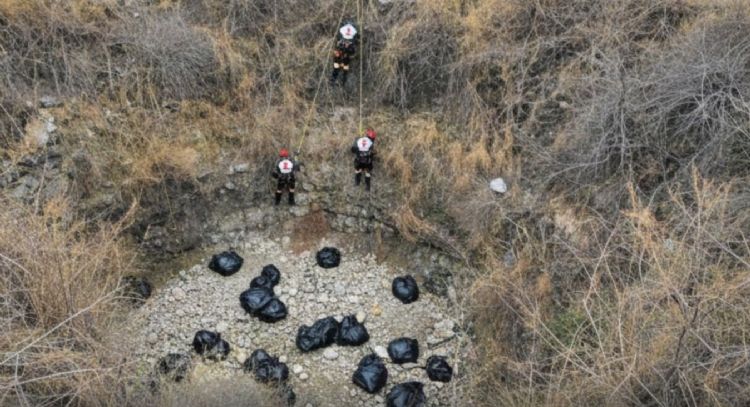 Detectan dos "tiraderos" de cuerpos en barrancas de Puebla