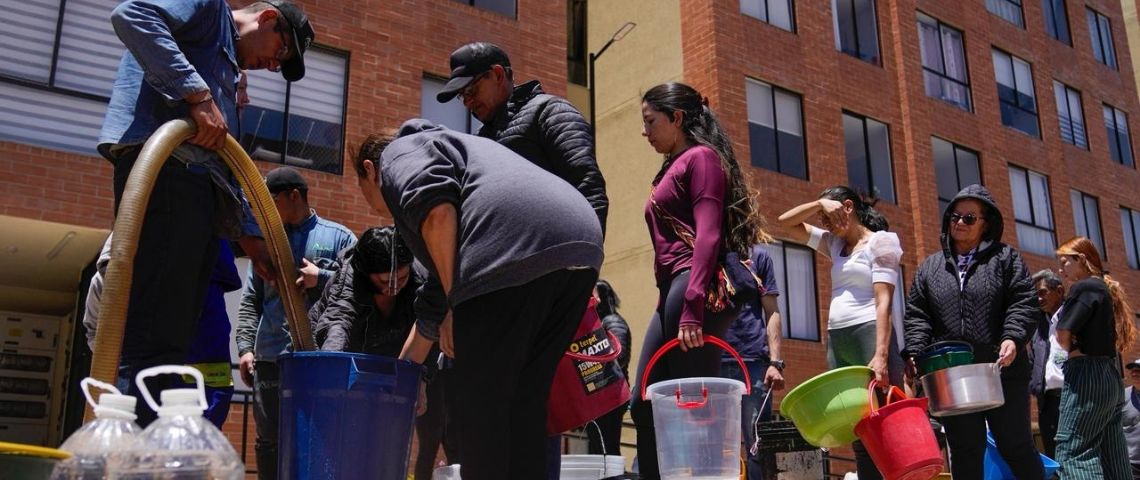 La guerra del agua de la mexicana Coca-Cola FEMSA llega a Colombia