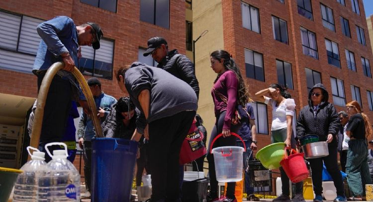 La guerra del agua de la mexicana Coca-Cola FEMSA llega a Colombia
