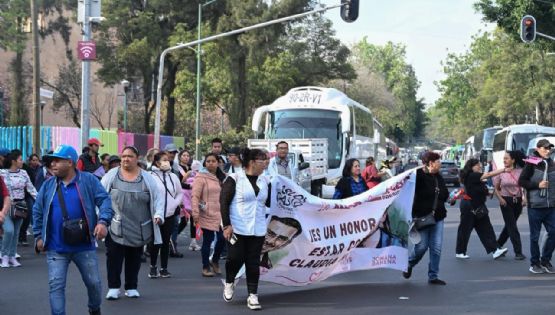 Militantes de Morena llegan al Zócalo para celebrar siete años de la 4T (Video)