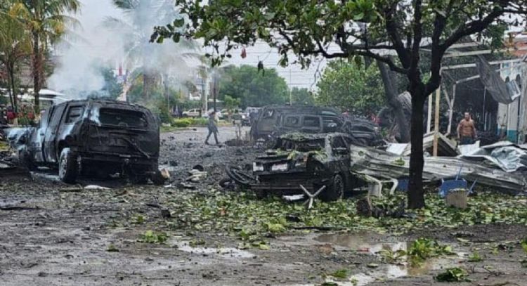 Explosión de coche bomba en Coahuayana, Michoacán, deja al menos dos muertos