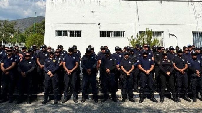 Detienen a 98 policías de Tonalá, Chiapas, por no poder acreditar su cargo