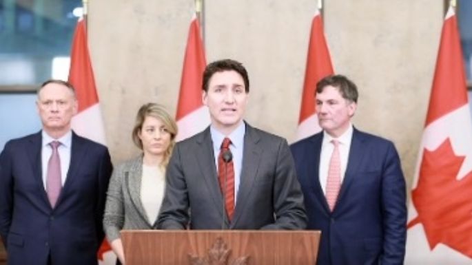 Canadá impondrá aranceles del 25% a las importaciones de EU como respuesta a las medidas de Trump