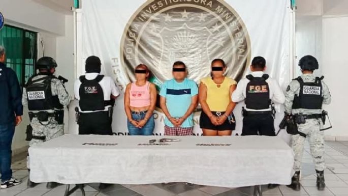 Detienen a dos mujeres y un hombre por la explosión frente a la SSP de Acapulco