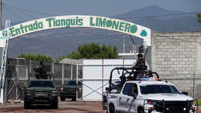 Tianguis Limonero cierra oficinas por amenazas; exigen fin a la extorsión