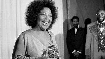 Muere a los 88 años Roberta Flack, cantante de éxitos como "Killing Me Softly With His Song"