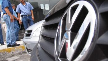 ¿Cómo afectarán los aranceles a coches fabricados en México a las ventas en EU? Esto dice un informe