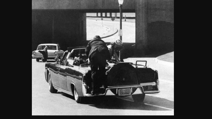 Clint Hill, agente del Servicio Secreto que saltó al auto de JFK tras atentado, muere a los 93 años