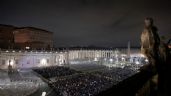 El Papa se reunió con número 2 del Vaticano en el hospital para hablar de candidatos a la santidad