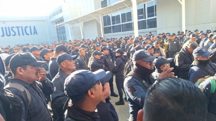 Estalla paro de policías de Oaxaca por presunto despido masivo de elementos