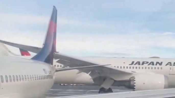 Avión de Japan Airlines golpea a avión de Delta que iba a volar a Puerto Vallarta (Video)