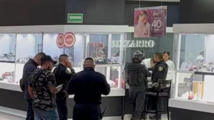 Se hicieron pasar por clientes y robaron la joyería Bizarro de Reforma 222