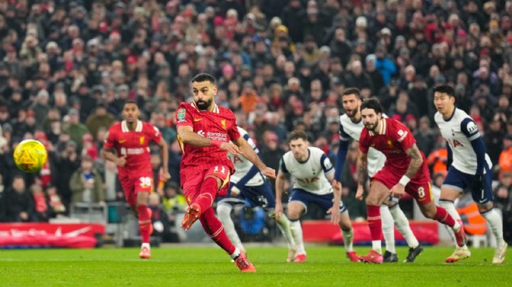 Liverpool arrasa 4-0 a Tottenham y se enfrentará a Newcastle en final de la Copa de la Liga