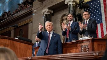 Trump advierte que arresto de activista propalestino en Columbia será “el primero de muchos”