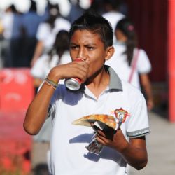 OMS pide a los colegios que ofrezcan una alimentación saludable a los alumnos