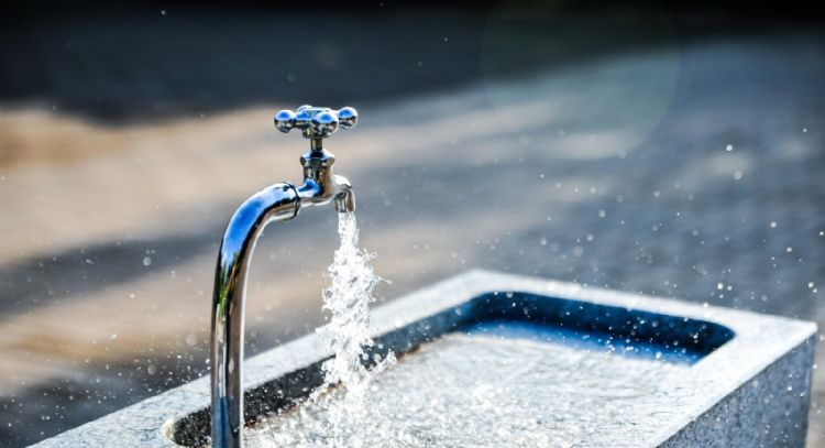 Casi 20% de escuelas en Edomex podrían enfrentar escasez de agua en temporada de calor este 2026