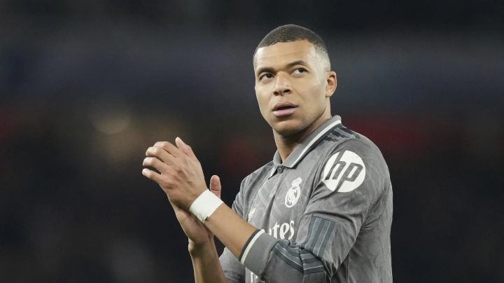 Kylian Mbappé será baja del Real Madrid por tres semanas tras lesionarse la rodilla izquierda
