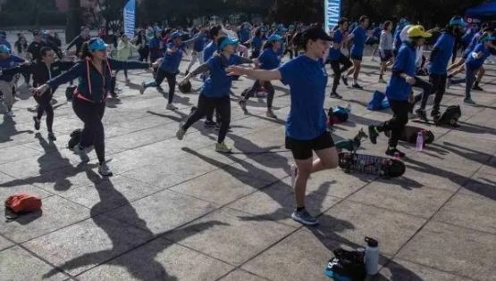 ¿Cuántos pasos diarios debes de realizar de acuerdo a tu edad? Esto dice la OMS