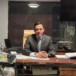 Abogado denuncia en Facebook irregularidades en Centro de Justicia; juez lo acusa de incitar al odio