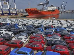 Trump anuncia aranceles del 30% a las importaciones de la Unión Europea