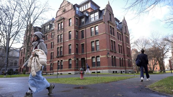 Harvard pierde otros 450 millones de dólares en subvenciones por disputa con administración Trump