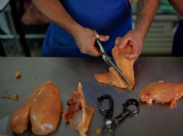Pollo y carne de res empujan la inflación en mayo