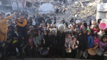 MSF denuncia que plan de entrega de ayuda en Gaza es "una masacre disfrazada de ayuda humanitaria"