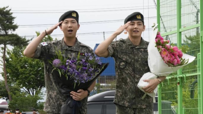 BTS busca reunirse este año mientras dos miembros más terminan su servicio militar