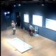 Turista destruye silla de cristales Swarovski dentro de un museo por tomarse una foto (Video)