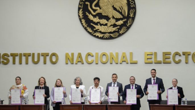 INE da constancia de mayoría a los futuros ministros; Hugo Aguilar pide voto de confianza