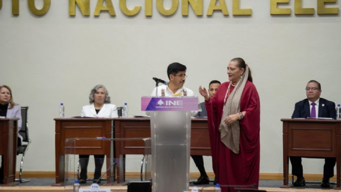 INE da constancia de mayoría a los futuros ministros; Hugo Aguilar pide voto de confianza
