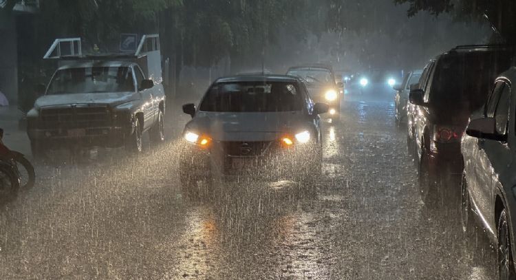 Huracán Erick absorberá a onda tropical y provocará lluvias torrenciales este miércoles