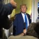 Trump: “Sabemos dónde se esconde el líder de Irán pero no vamos a eliminarlo... por ahora”