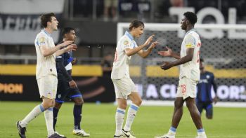 Salzburgo supera 2-1 a Pachuca en partido largamente interrumpido por tormenta en Mundial de Clubes