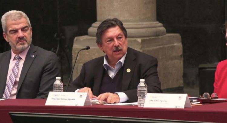 Gómez Urrutia y Martín Esparza exigen a Sheinbaum adelantar la jornada de 40 horas a 2027