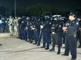 Realizan operativo a cuartel de policía de Juchitán por vínculos con delincuencia organizada