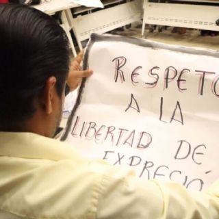 Vinculan a proceso a funcionario de Puebla por abuso de autoridad contra periodista