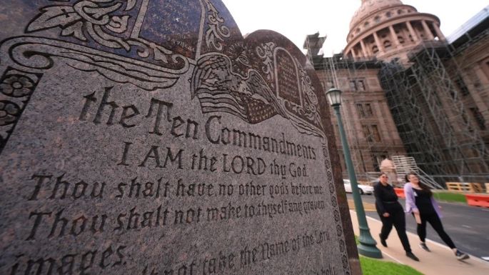 Una ley de Texas exigirá que los Diez Mandamientos se publiquen en todas las escuelas públicas