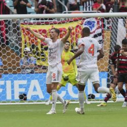 Bayern Múnich venció al Flamengo por 4-2 y avanzó a cuartos de final en el Mundial de Clubes