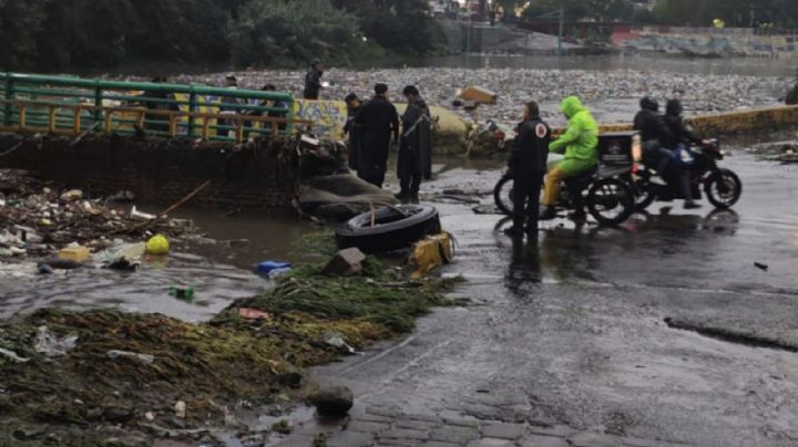 Se desborda presa Becerra en Álvaro Obregón tras activarse la Alerta Púrpura por lluvias (Video)