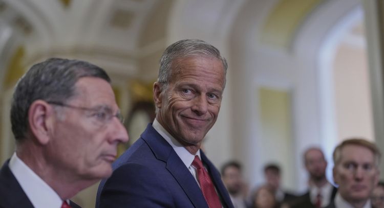 Propuesta fiscal republicana en el Senado aumentaría la deuda de EU en 3.3 billones, según la CBO