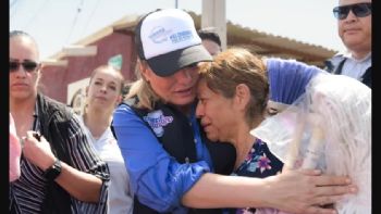 Gobernadora de Chihuahua coordina entrega de apoyos a damnificados por lluvias