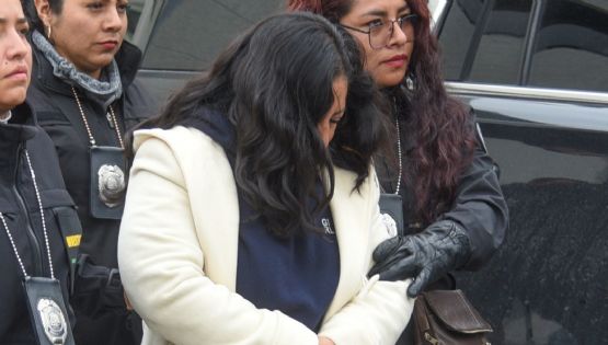Vinculan a proceso a alcaldesa de Capulhuac suspendida de funciones por agredir a empleada del DIF