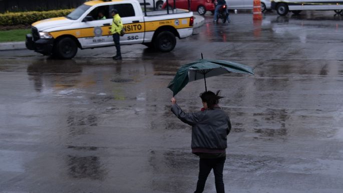 Ciclones Bárbara y Cosme podrían unirse; lloverá muy fuerte de lunes a jueves en estas entidades