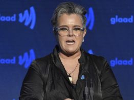 Trump considera quitarle la ciudadanía estadunidense a la comediante Rosie O'Donnell