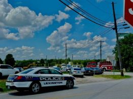 Mueren dos mujeres durante tiroteo en iglesia de Kentucky; presunto agresor es abatido